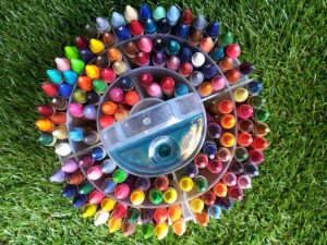 crayon-215873_640